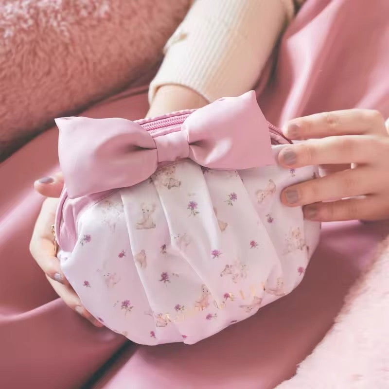Maison De FLEUR Japanese Teddy Bear Satin Bow Makeup Bag