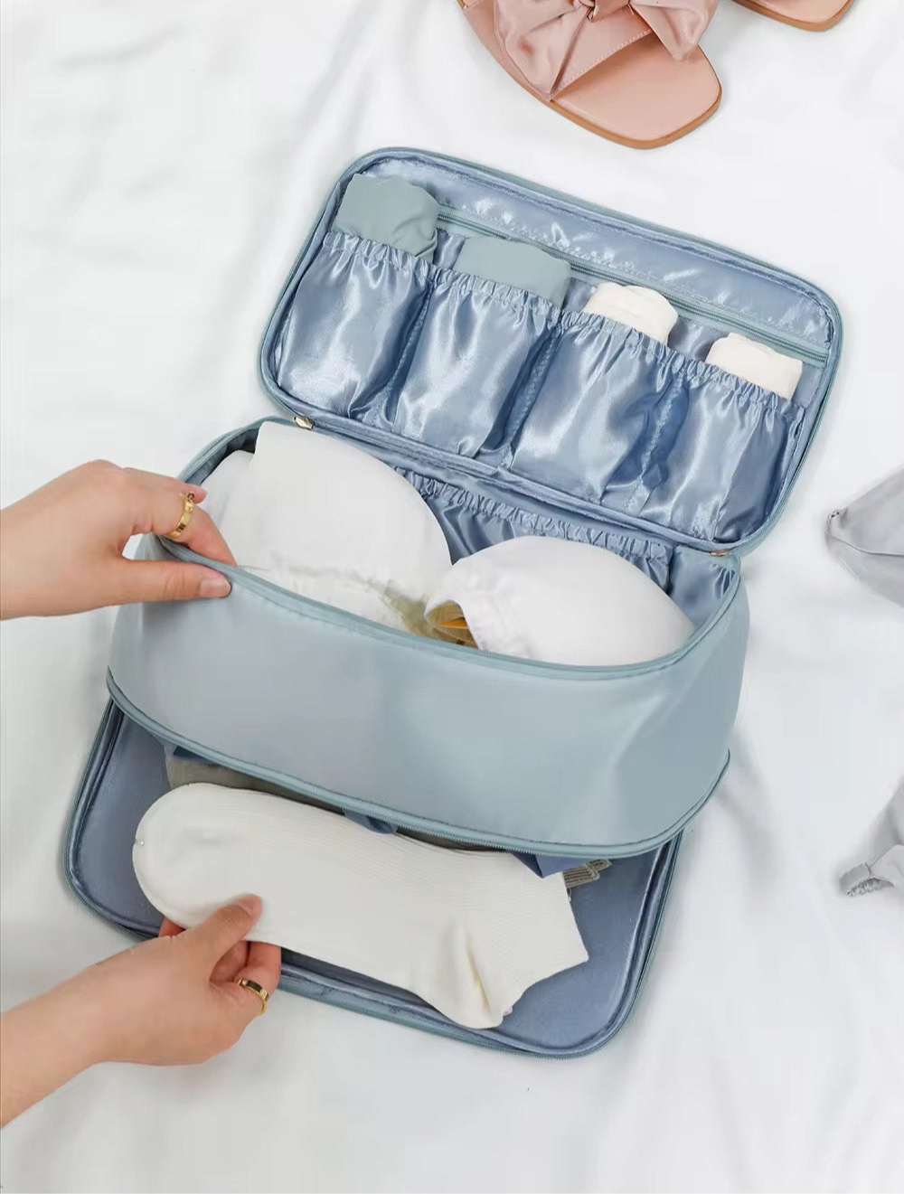 EACHY Design 'Little Kiss' Japanese Pink Satin Organisation Travel Storage Bag