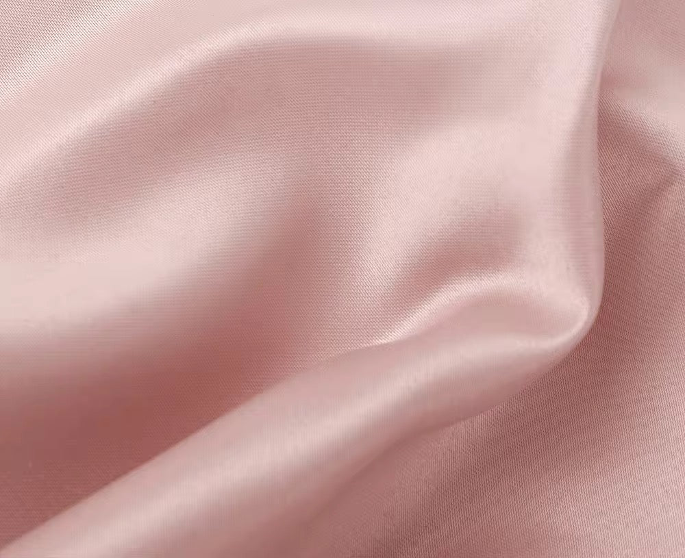 EACHY Design 'Little Kiss' Japanese Pink Satin Organisation Travel Storage Bag