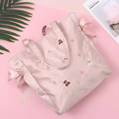 Maison De FLEUR Satin Teddy Bear Embroidered Ribbon Large Shoulder Bag